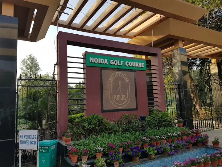 Noida Golf Course Sector 43